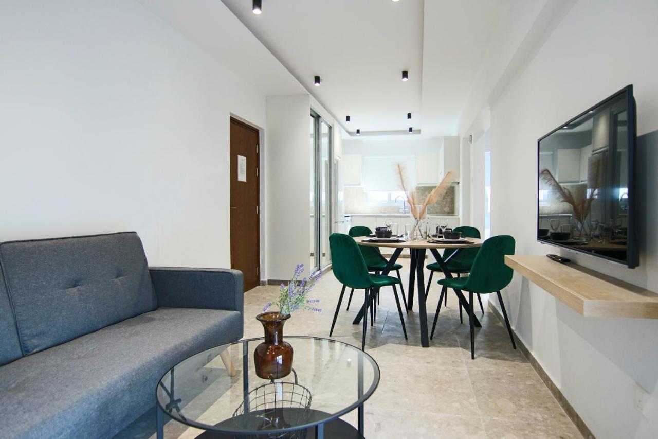 Phaedrus Living: Seaside Luxury Flat Lighthouse 69 Пафос
